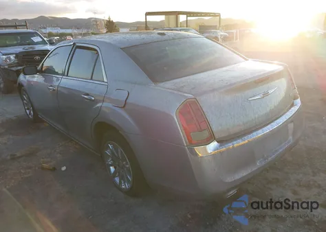 2011 Chrysler 300 Limited z USA, uszkodzony, nr VIN 2C3CA5CG0BH531251